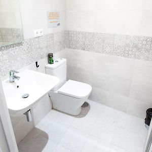 Private Bathroom Single Room